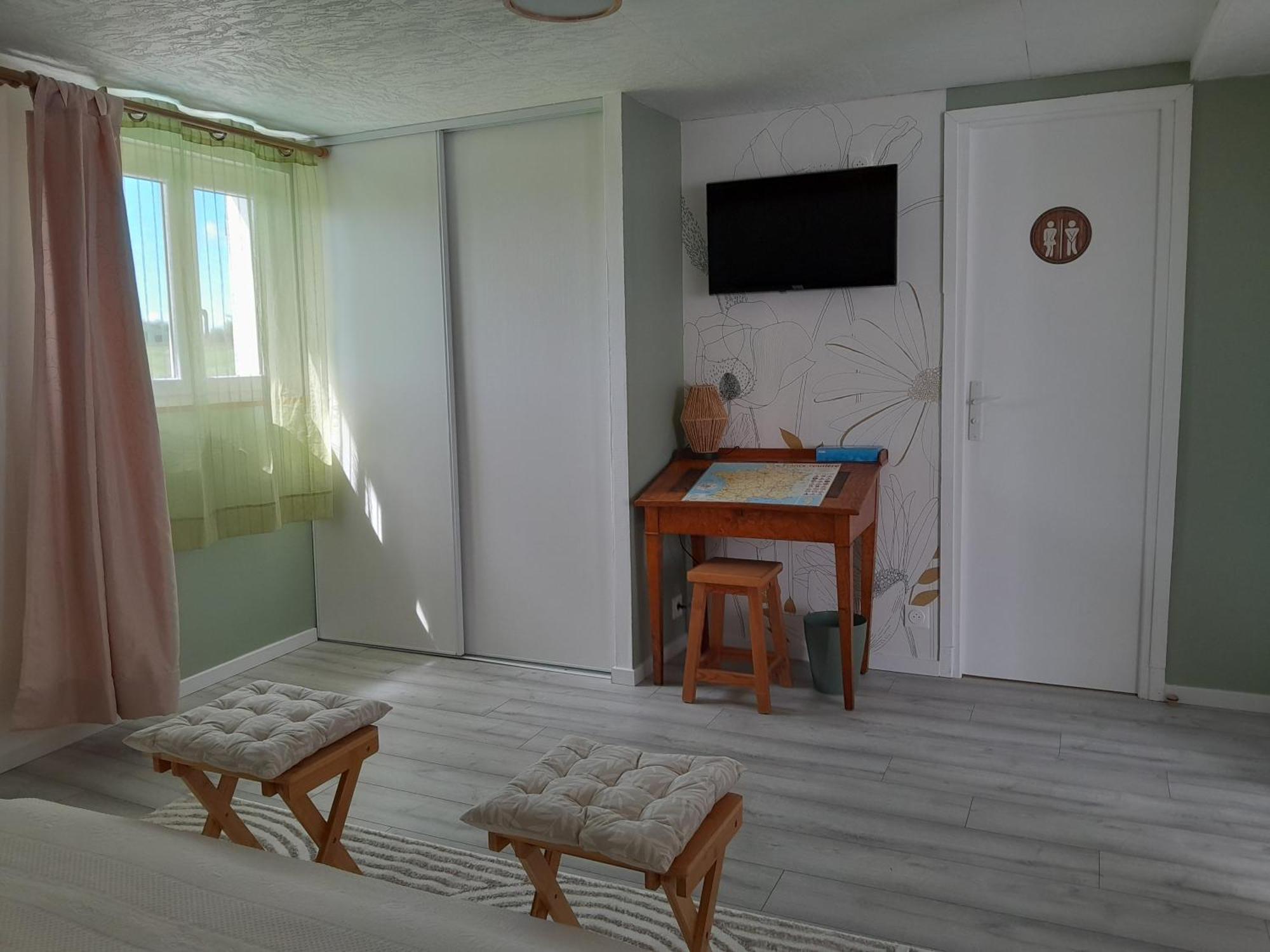 Chambres D Hotes Au P'Tit Bonheur Campagnard Jarnosse Pokoj fotografie